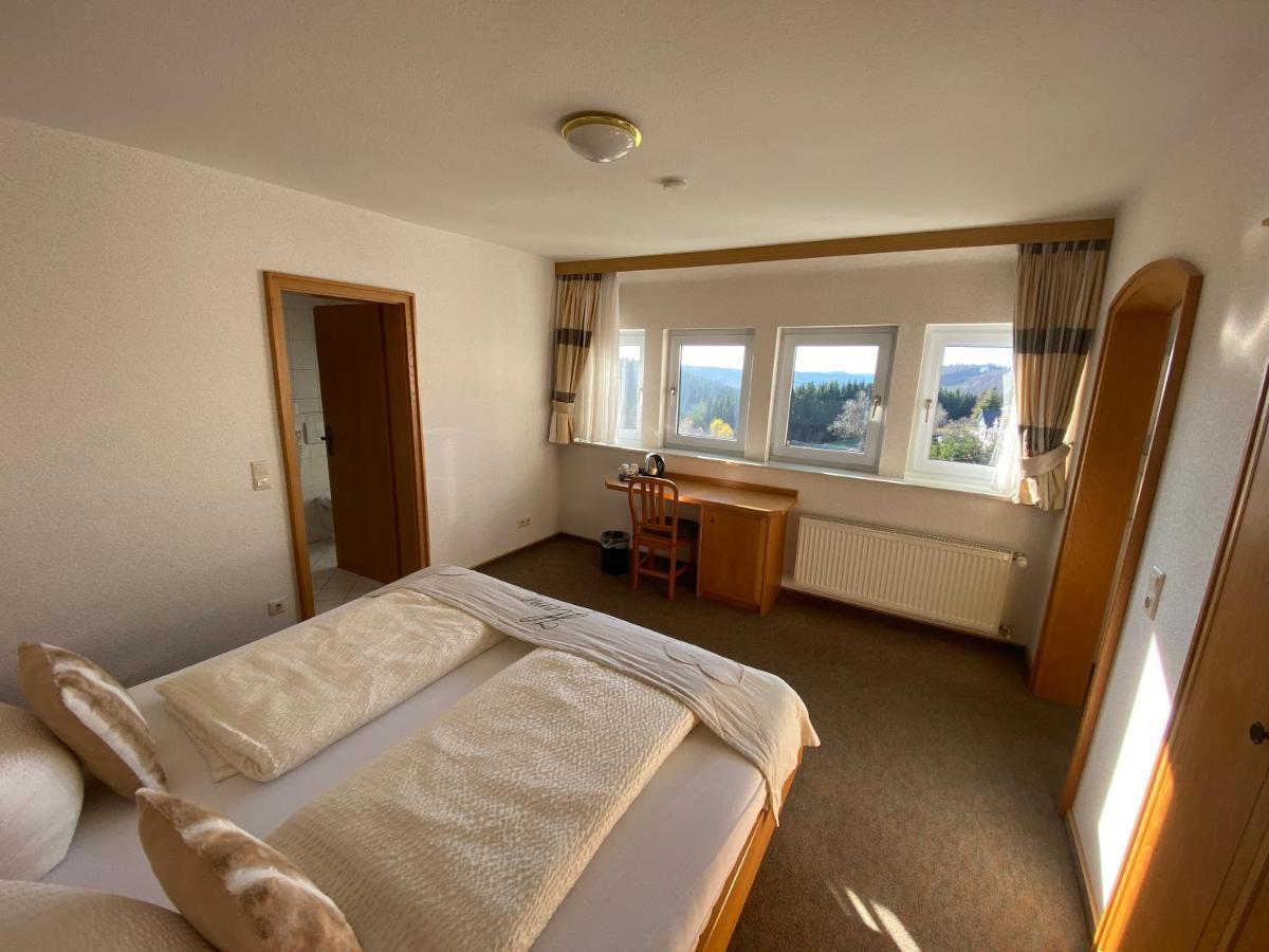Berghotel Lenneplaetze Winterberg Bagian luar foto