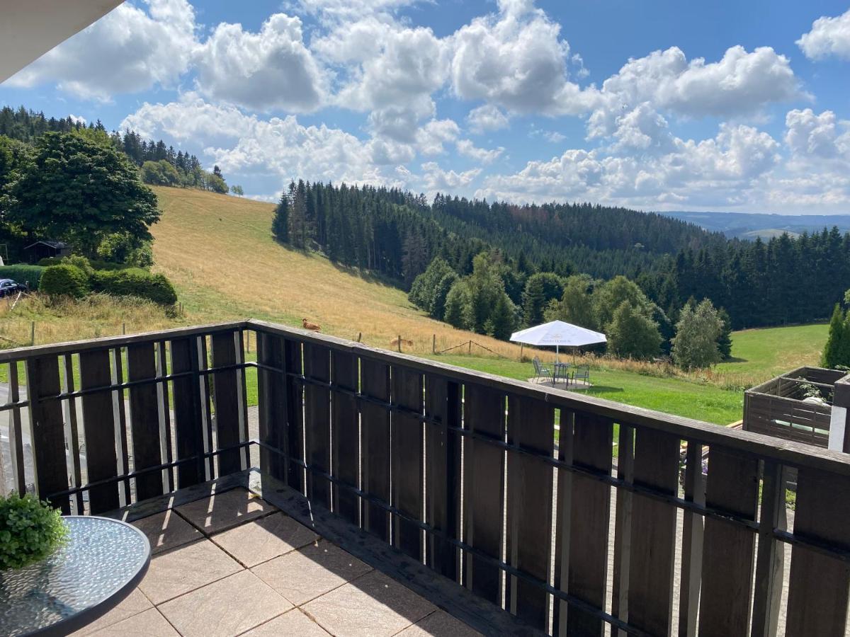 Berghotel Lenneplaetze Winterberg Bagian luar foto